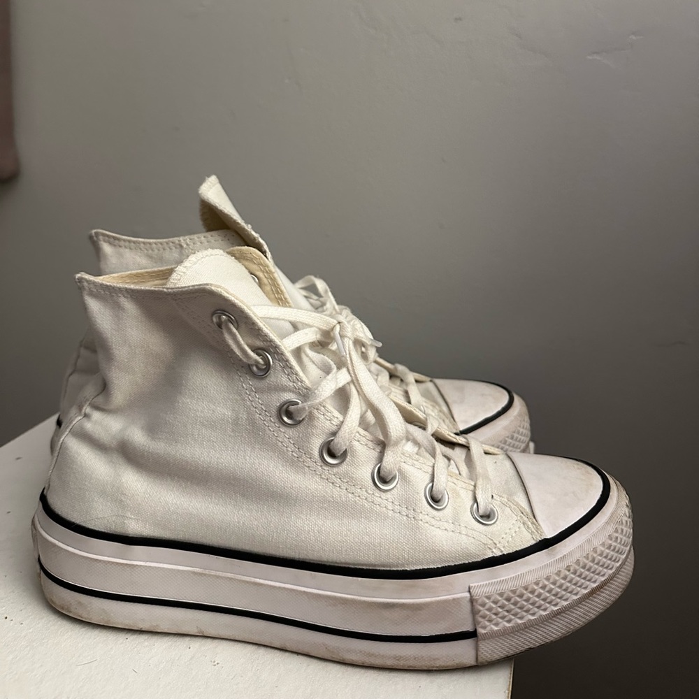 Platform white converse